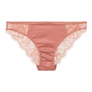 Загружен сначала в Репорт.
Потом перегружен в УТ11.1.
А потом и в УТ11.4.